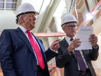 Donald Trump (L) has ramped up pressure on Federal Reserve Chair Jerome Powell (R) as the
