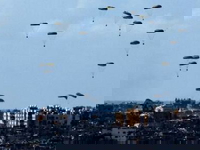 UK's Starmer Organizing Renewed Food Air Drops Over Starving Gaza